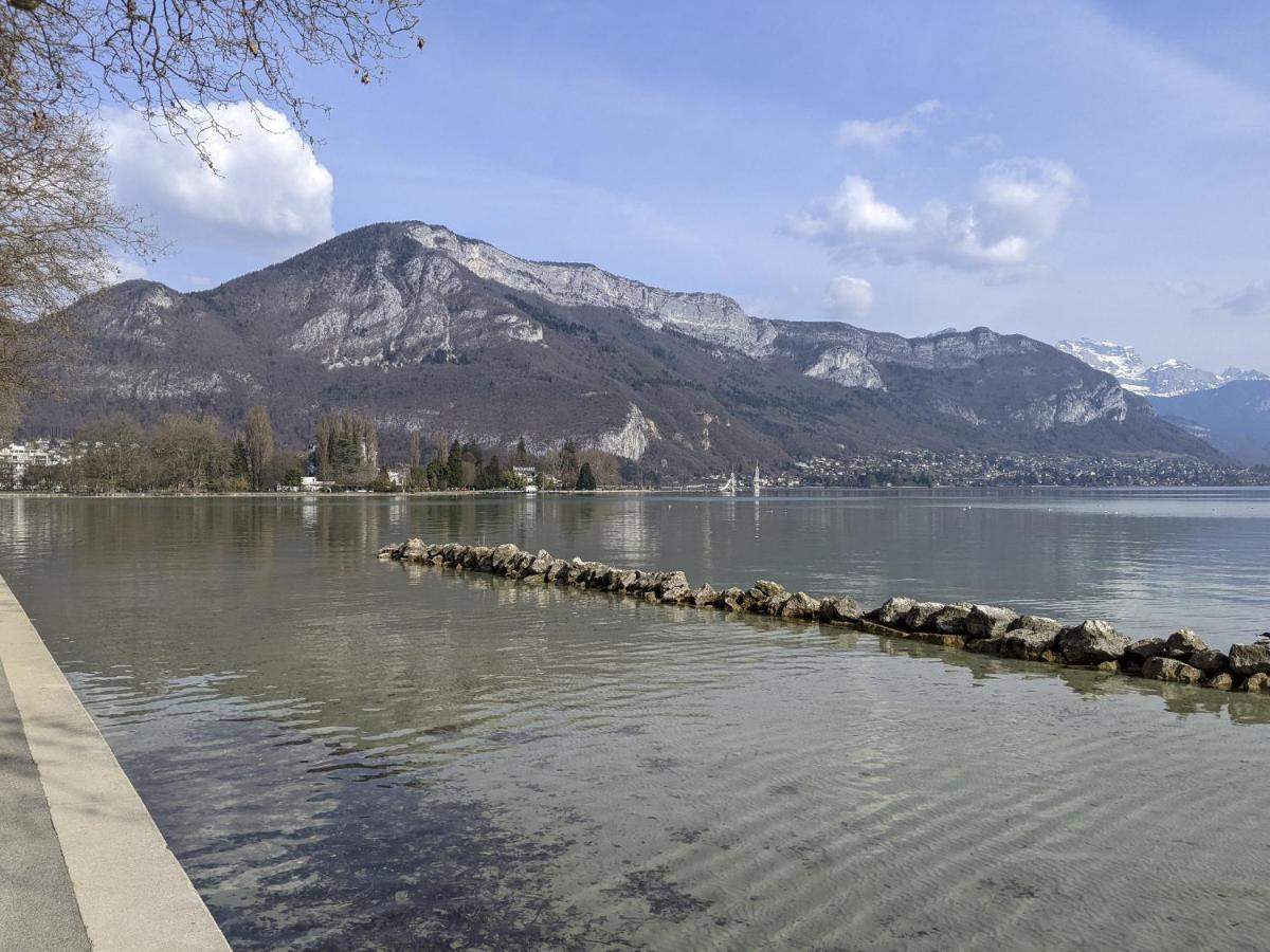 Azur Bleu 4 Etoiles Annecy Centre-Ville Et Lac Lumineux Exterior foto